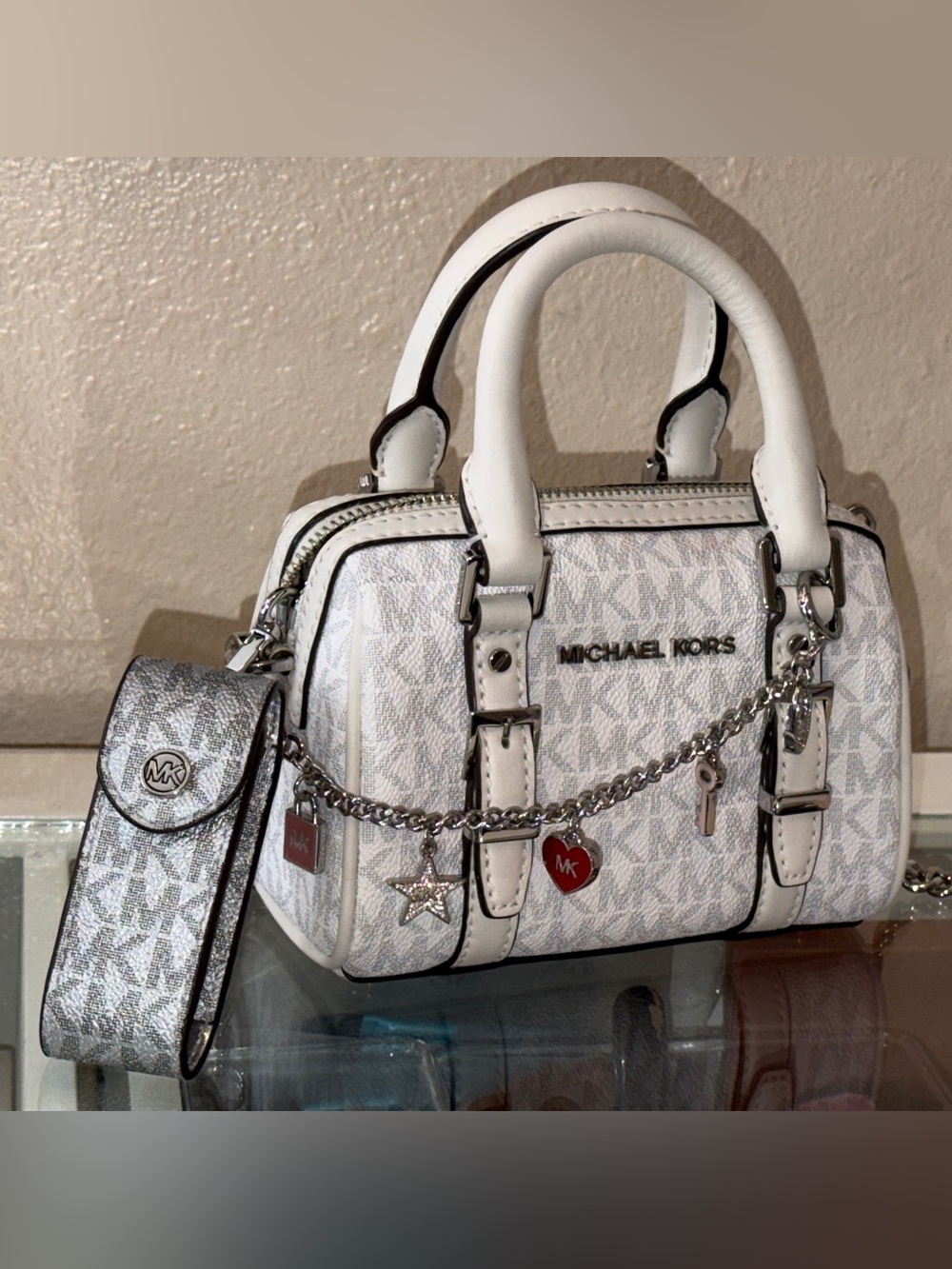 MICHAEL KORS BEDFORD LEGACY EXTRA SMALL DUFFLE CROSSBODY MINI
SATCHEL